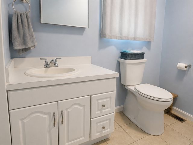 11 Gardner 4, Salem, MA 01970
