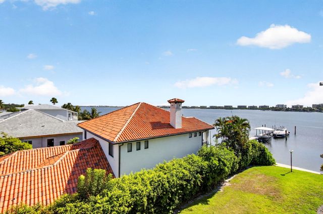 896 N FEDERAL Highway 421, Lantana, FL 33462