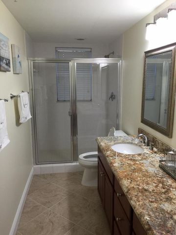 11720 SAINT ANDREWS Place 208, Wellington, FL 33414