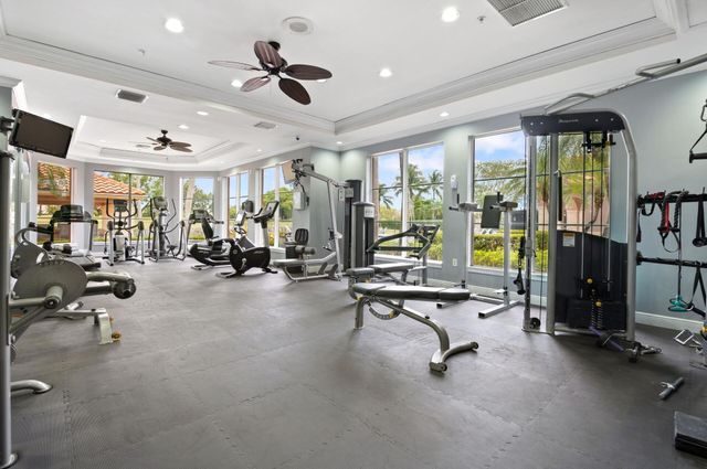 11720 SAINT ANDREWS Place 208, Wellington, FL 33414