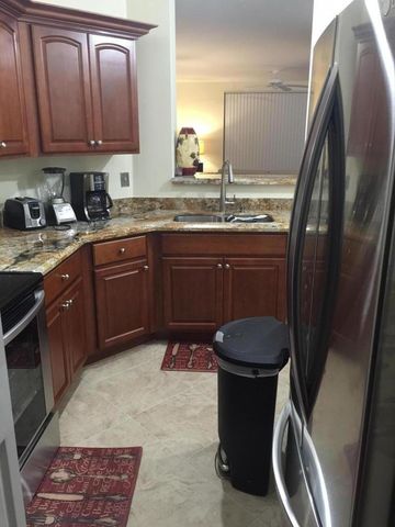 11720 SAINT ANDREWS Place 208, Wellington, FL 33414