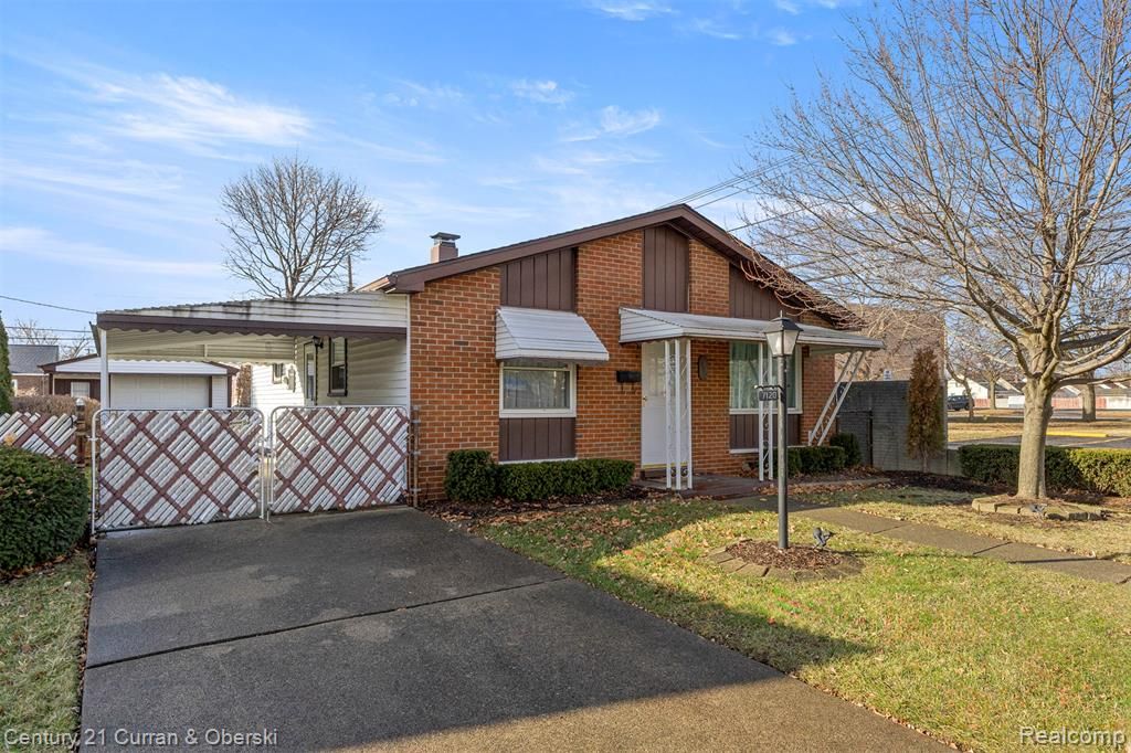 7120 Jackson Avenue, Taylor, MI 48180