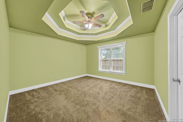 105 Golden Way, Universal City, TX 78028