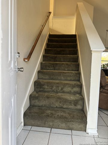 105 Golden Way, Universal City, TX 78028