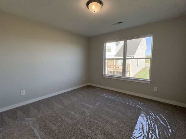 1341 Halter Park Dr, Gallatin, TN 37066