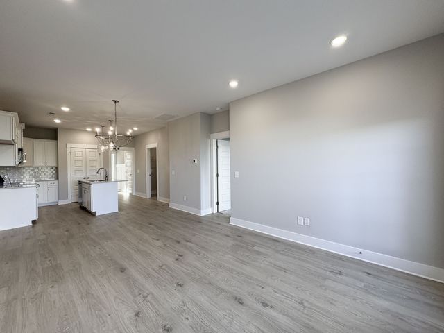 1341 Halter Park Dr, Gallatin, TN 37066