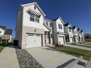 1341 Halter Park Dr, Gallatin, TN 37066