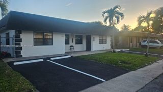 7640 SW 10th St B, North Lauderdale, FL 33068