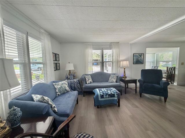 103 ROYAL PALM DRIVE, Leesburg, FL 34748