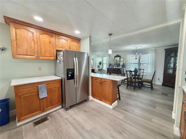 103 ROYAL PALM DRIVE, Leesburg, FL 34748