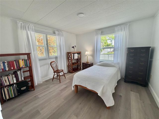 103 ROYAL PALM DRIVE, Leesburg, FL 34748