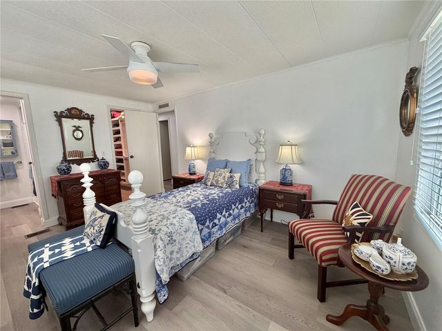 103 ROYAL PALM DRIVE, Leesburg, FL 34748