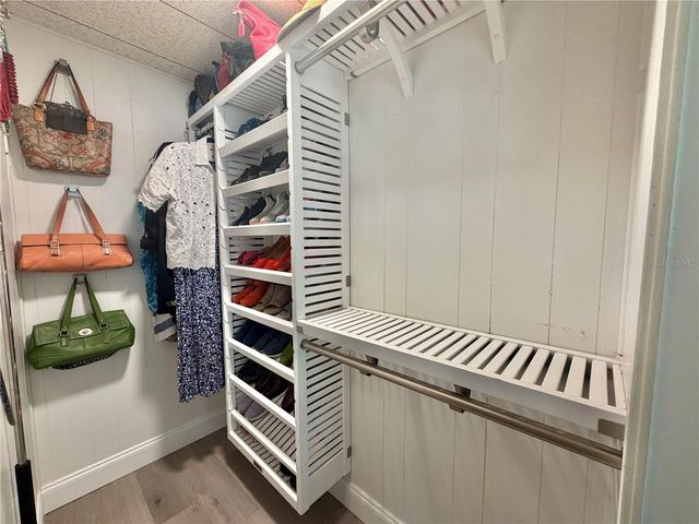 103 ROYAL PALM DRIVE, Leesburg, FL 34748