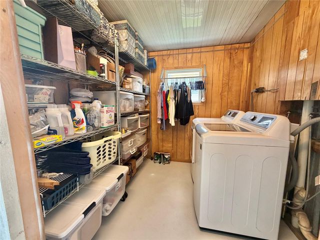 103 ROYAL PALM DRIVE, Leesburg, FL 34748