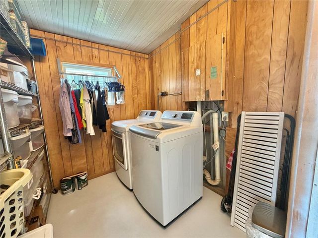 103 ROYAL PALM DRIVE, Leesburg, FL 34748