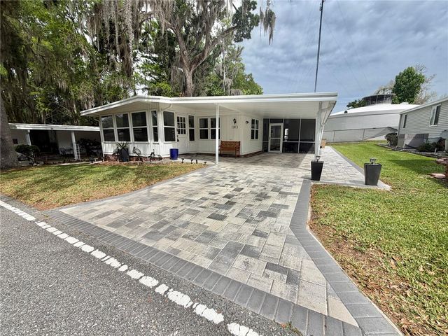 103 ROYAL PALM DRIVE, Leesburg, FL 34748