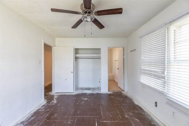 509 Scott Street, Tye, TX 79563