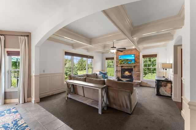 197 E Appaloosa Lane, Valparaiso, IN 46383