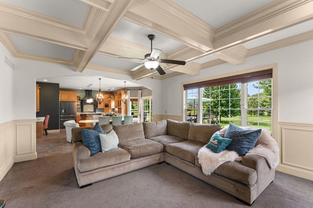 197 E Appaloosa Lane, Valparaiso, IN 46383