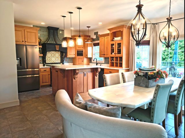 197 E Appaloosa Lane, Valparaiso, IN 46383