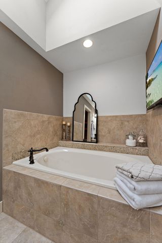 197 E Appaloosa Lane, Valparaiso, IN 46383