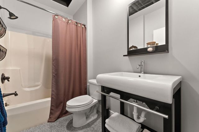 197 E Appaloosa Lane, Valparaiso, IN 46383