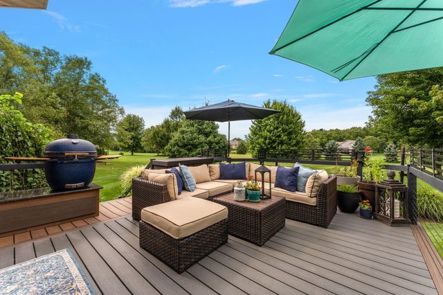 197 E Appaloosa Lane, Valparaiso, IN 46383