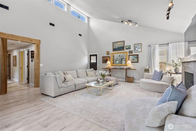 216 Joann Lane, Arlington, WA 98223