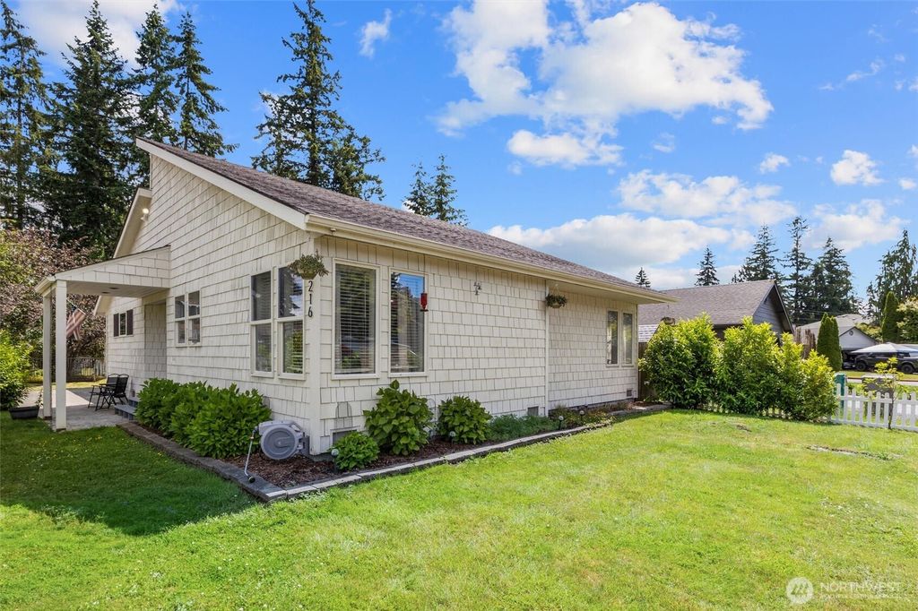 216 Joann Lane, Arlington, WA 98223