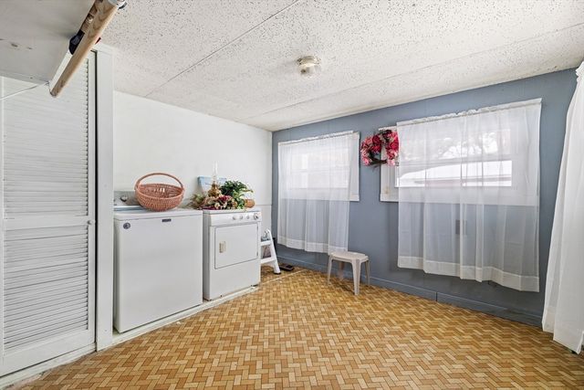 365 Main St 3, Sturbridge, MA 01566