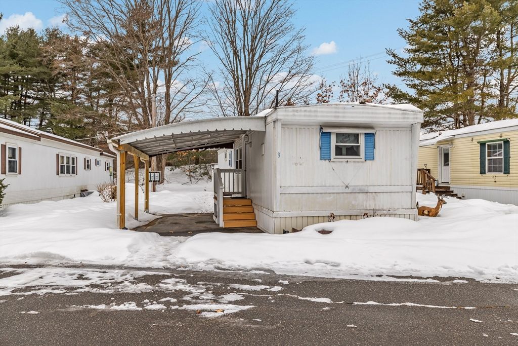 365 Main St 3, Sturbridge, MA 01566