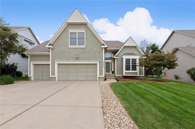 13915 Rosehill Lane, Overland Park, KS 66221