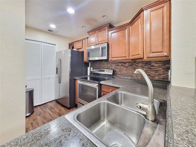 3705 SW 27TH STREET 1111, Gainesville, FL 32608