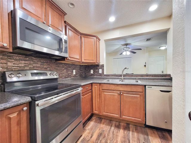 3705 SW 27TH STREET 1111, Gainesville, FL 32608