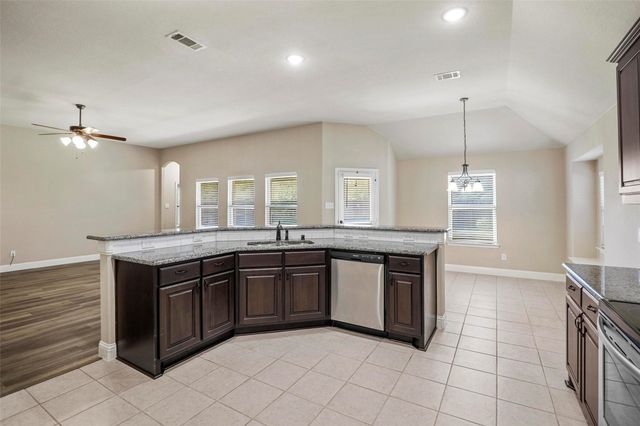 172 Landsdale Circle, Forney, TX 75126