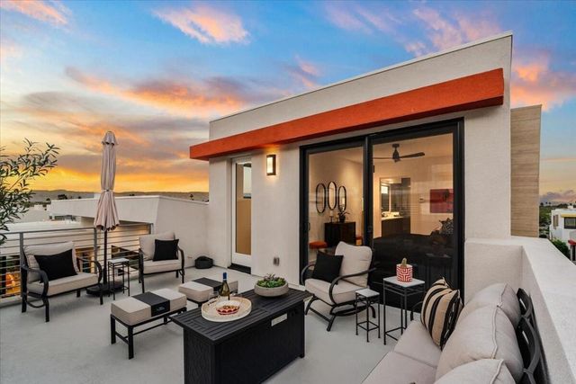 143 Obsidian Loop N, Palm Springs, CA 92264