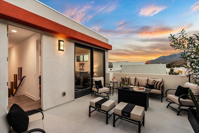 143 Obsidian Loop N, Palm Springs, CA 92264