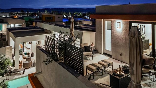 143 Obsidian Loop N, Palm Springs, CA 92264