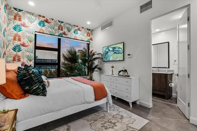 143 Obsidian Loop N, Palm Springs, CA 92264