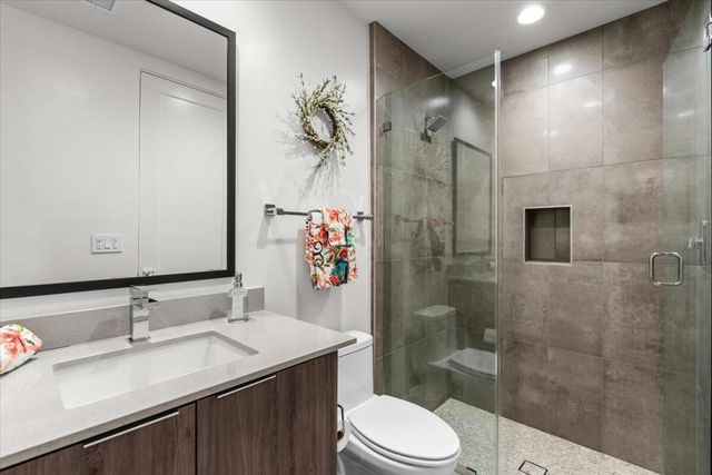 143 Obsidian Loop N, Palm Springs, CA 92264