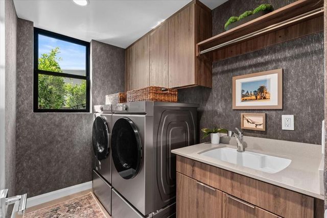 143 Obsidian Loop N, Palm Springs, CA 92264