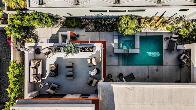 143 Obsidian Loop N, Palm Springs, CA 92264
