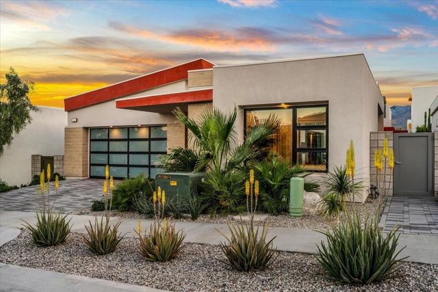 143 Obsidian Loop N, Palm Springs, CA 92264