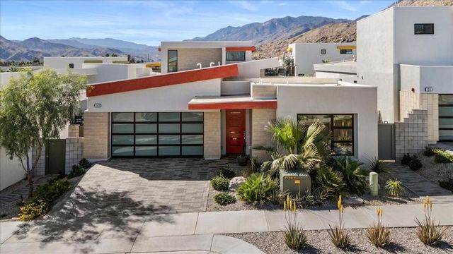 143 Obsidian Loop N, Palm Springs, CA 92264
