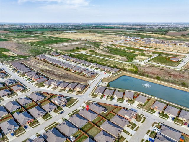 605 Basteen Lane, Justin, TX 76247