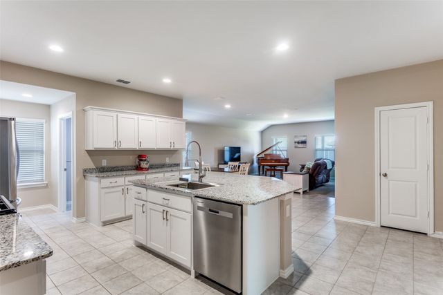 605 Basteen Lane, Justin, TX 76247