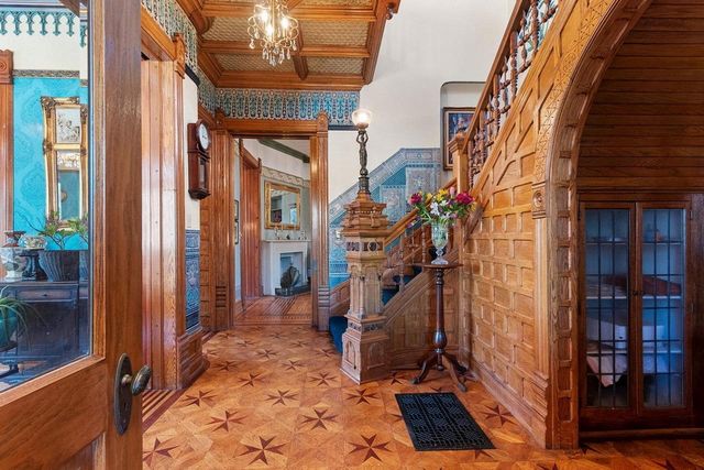 1107 ALGOMA BOULEVARD, Oshkosh, WI 54901