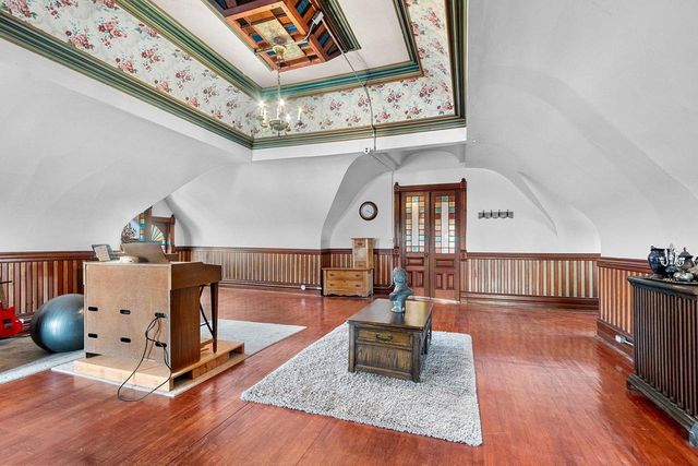 1107 ALGOMA BOULEVARD, Oshkosh, WI 54901