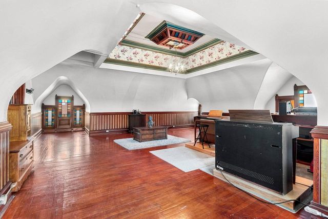 1107 ALGOMA BOULEVARD, Oshkosh, WI 54901