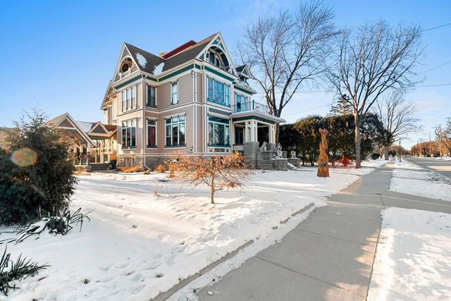 1107 ALGOMA BOULEVARD, Oshkosh, WI 54901